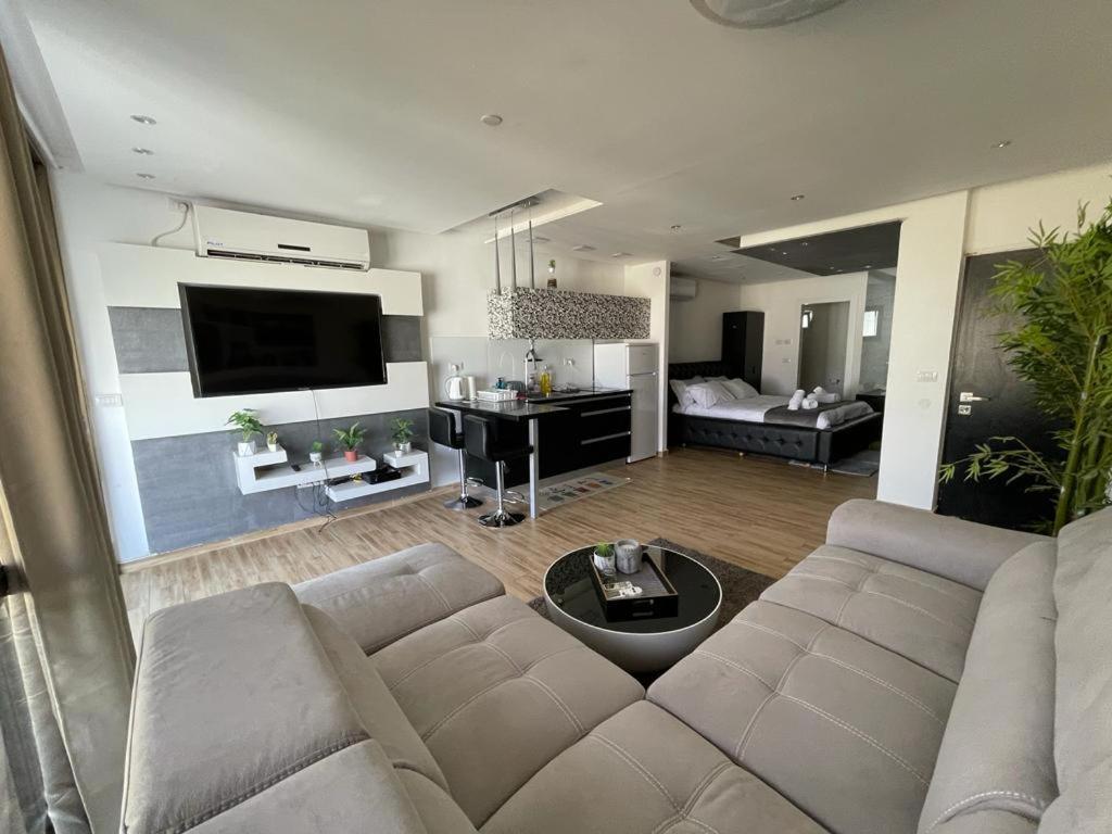 Lev Aparthotel 5*